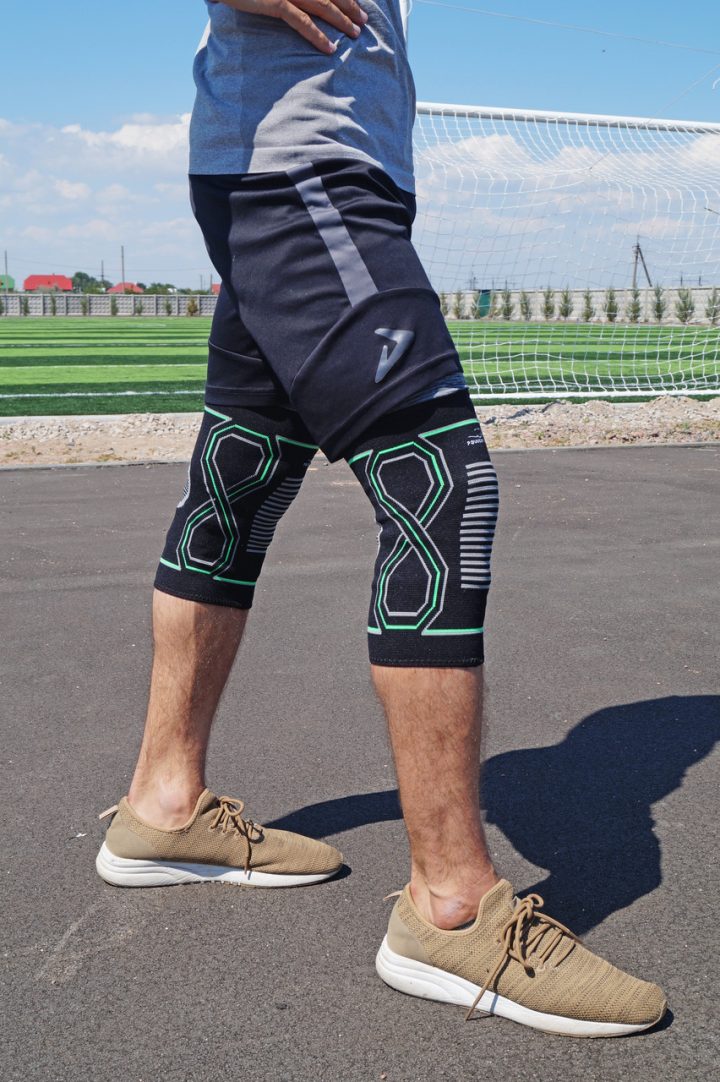 Наколінники PowerPlay 4099 Knee Support Чорно/Зелені S/M (пара) - Зображення 4