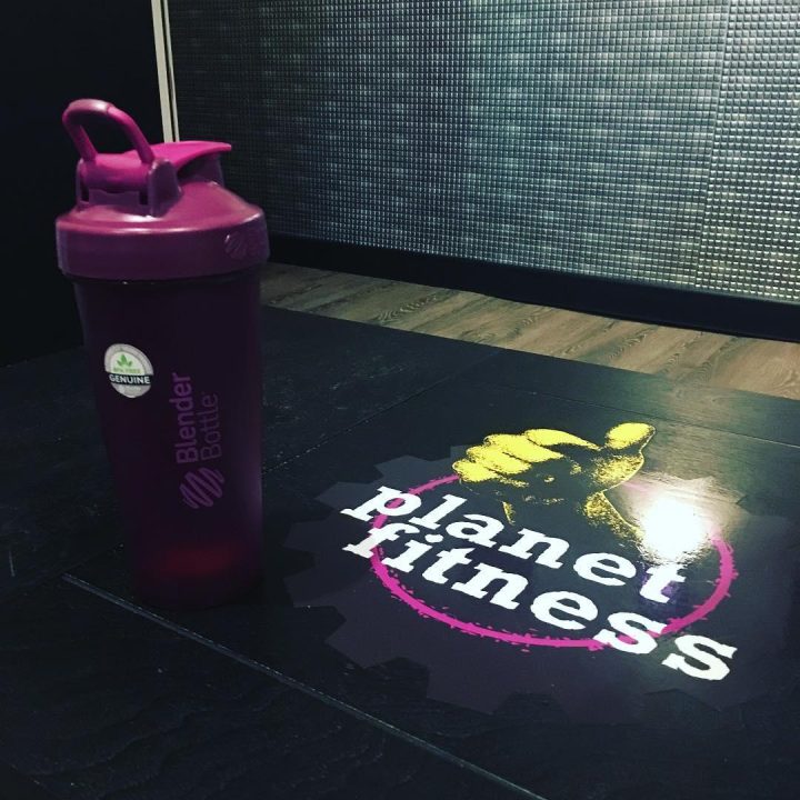 Шейкер спортивний BlenderBottle Classic Loop 28oz/820ml Plum - Зображення 5