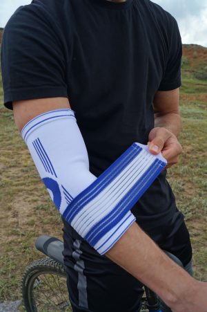 Налокітник Power System PS-6007 Elbow Support Pro White/Blue (1шт.) S/M - Зображення 9