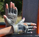 Рукавички для фітнесу MadMax MFG-921 Voodoo Light grey/orange M - Зображення 7