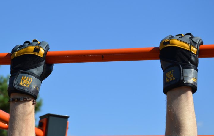 Рукавички для фітнесу MadMax MFG-880 Signature Black/Grey/Yellow S - Зображення 9