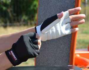 Рукавички для фітнесу MadMax MFG-250 Basic White S - Зображення 8