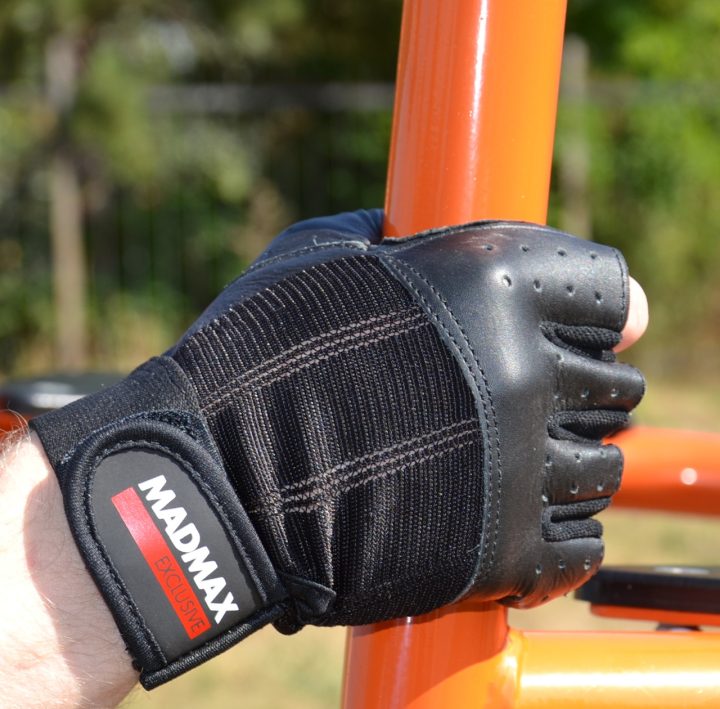 Рукавички для фітнесу MadMax MFG-248 Clasic Exclusive Black S - Зображення 5