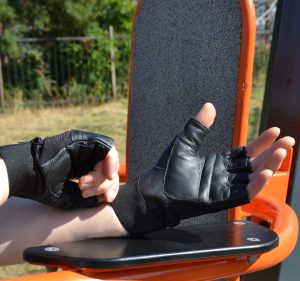 Рукавички для фітнесу MadMax MFG-248 Clasic Exclusive Black M - Зображення 7