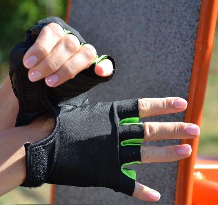 Рукавички для фітнесу MadMax MFG-251 Rainbow Green M - Зображення 5