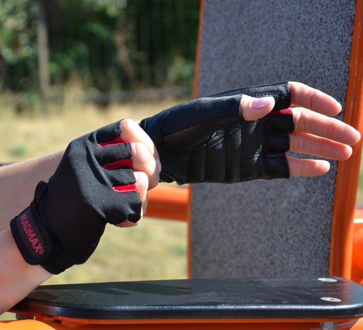 Рукавички для фітнесу MadMax MFG-251 Rainbow Rubine Red L - Зображення 9