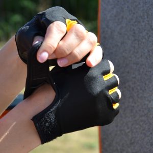 Рукавички для фітнесу MadMax MFG-251 Rainbow Orange S - Зображення 10