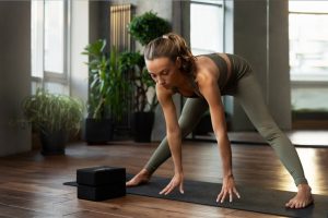 Блок для йоги PowerPlay 4006 Yoga Brick Чорний - Зображення 8