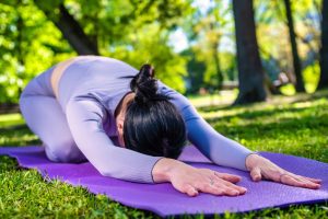 Килимок для йоги та фітнесу Power System PS-4014 PVC Fitness-Yoga Mat Purple (173x61x0.6) - Зображення 8