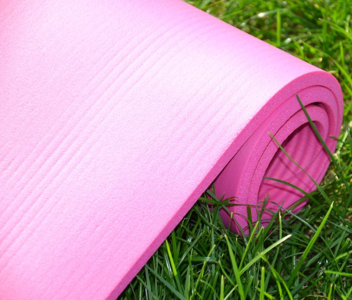 Килимок для йоги та фітнесу Power System PS-4017 NBR Fitness Yoga Mat Plus Pink (180х61х1) - Зображення 9