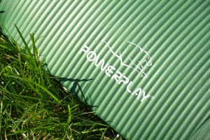 Килимок для йоги та фітнесу PowerPlay 4151 NBR Performance Mat Зелений (183x61x1.5) - Зображення 10