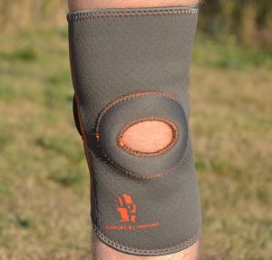 Наколінник MadMax MFA-297 Knee Support with Patella Stabilizer Dark Grey/Orange M - Зображення 5