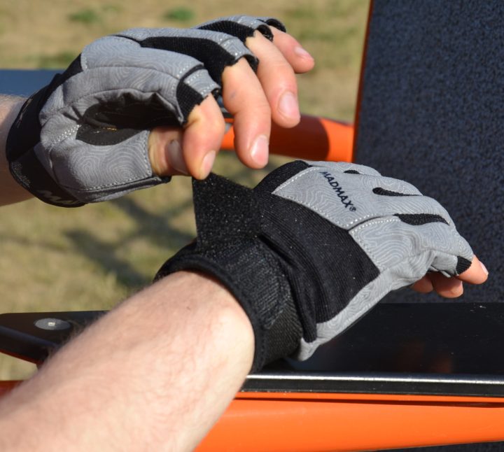 Рукавички для фітнесу MadMax MFG-871 Damasteel Grey/Black S - Зображення 8