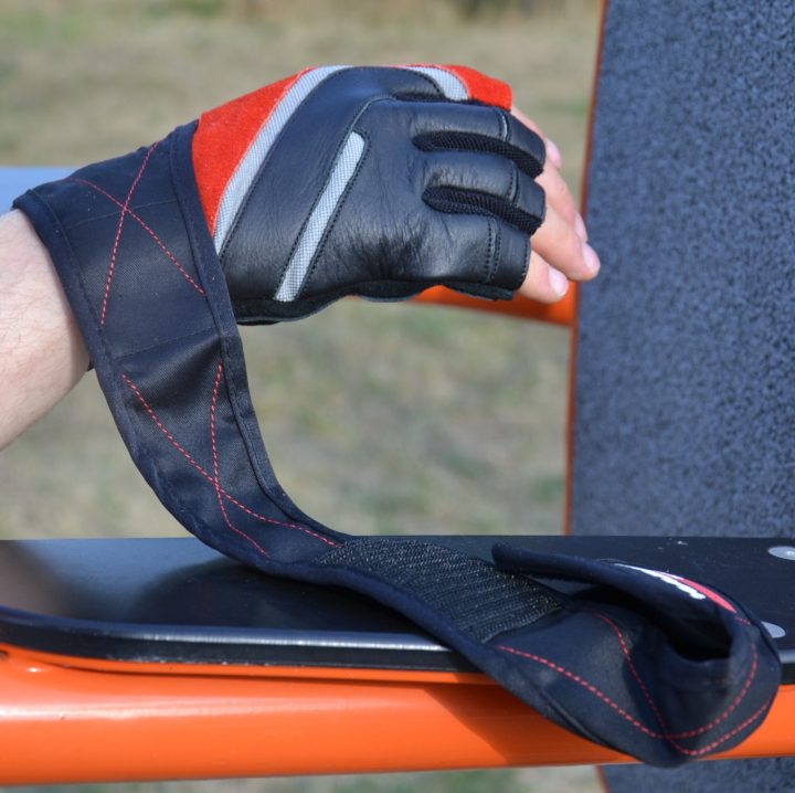 Рукавички для фітнесу MadMax MFG-568 Extreme 2nd edition Black/Red L - Зображення 8