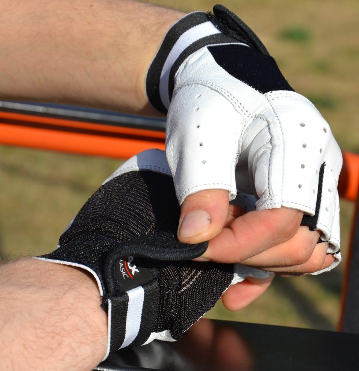 Рукавички для фітнесу MadMax MFG-248 Clasic White S - Зображення 8