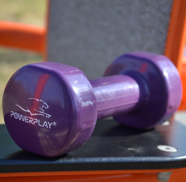 Гантель вінілова PowerPlay 4125 Achilles 2.5 кг. Фіолетова (1шт.) - Зображення 10