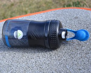 Шейкер спортивний (пляшка) BlenderBottle SportMixer Flip 20oz/590ml Black/Cyan - Зображення 8