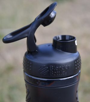 Шейкер спортивний (пляшка) BlenderBottle SportMixer Flip 20oz/590ml Black - Зображення 5