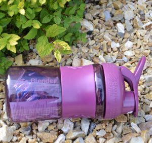 Шейкер спортивний (пляшка) BlenderBottle SportMixer Flip 20oz/590ml Plum - Зображення 6