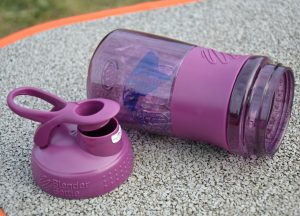 Шейкер спортивний (пляшка) BlenderBottle SportMixer Flip 20oz/590ml Plum - Зображення 9