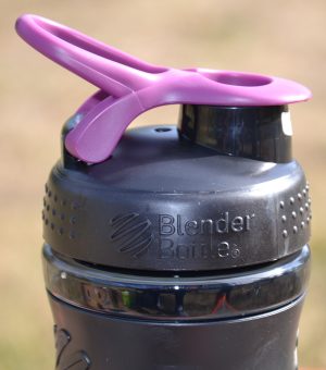 Шейкер спортивний (пляшка) BlenderBottle SportMixer Flip 28oz/820ml Black/Plum - Зображення 8