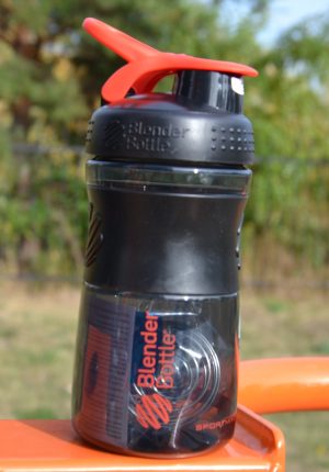 Шейкер спортивний (пляшка) BlenderBottle SportMixer Flip 20oz/590ml Black/Red - Зображення 3