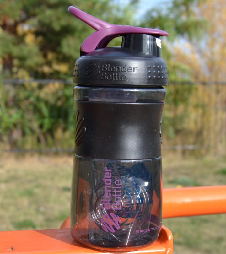 Шейкер спортивний (пляшка) BlenderBottle SportMixer Flip 20oz/590ml Black/Plum - Зображення 4