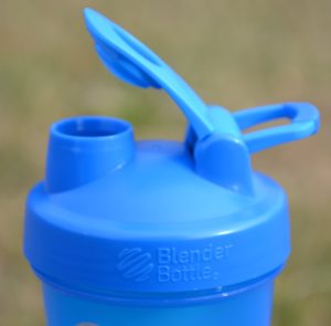Шейкер спортивний BlenderBottle Classic Loop 20oz/590ml Cyan - Зображення 6