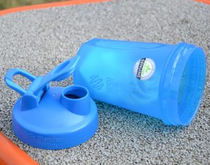Шейкер спортивний BlenderBottle Classic Loop 20oz/590ml Cyan - Зображення 8