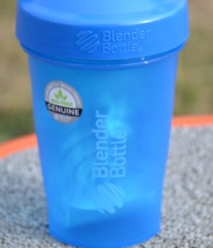 Шейкер спортивний BlenderBottle Classic Loop 20oz/590ml Cyan - Зображення 7