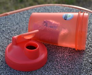 Шейкер спортивний BlenderBottle Original Classic 20oz/590ml Coral - Зображення 9