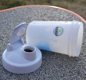 Шейкер спортивний BlenderBottle Original Classic 20oz/590ml White - Зображення 8