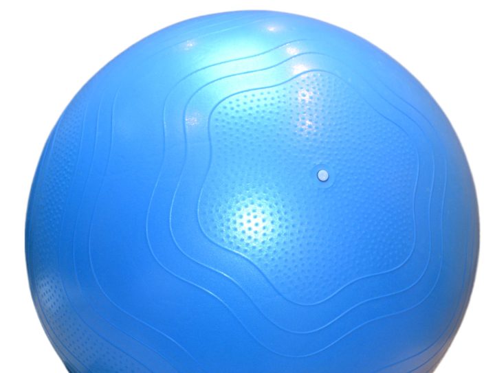 М'яч для фітнесу (фітбол) укріплений PowerPlay 4000 Ø65 cm Premium Gymball Anti-Burst Синій + помпа - Зображення 5