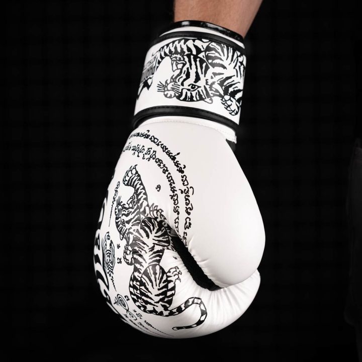 Боксерські рукавиці Phantom Muay Thai White 14 унцій (бинти в подарунок) - Зображення 7