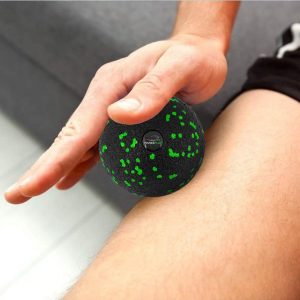 Масажний м'яч PowerPlay PP-4351 Epp Massage Ball (d10) Чорно/Зелений - Зображення 4