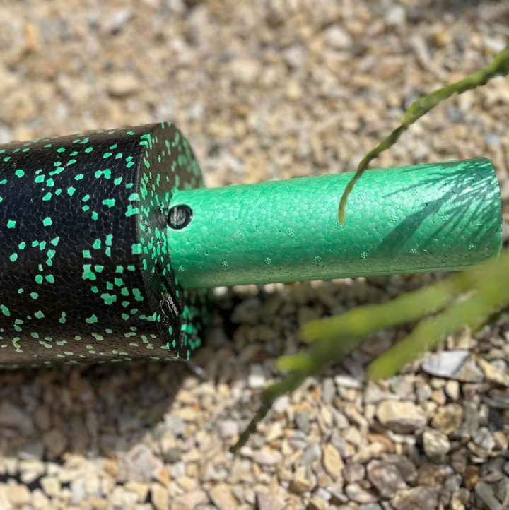 Масажний ролик (роллер) гладкий PowerPlay PP-4348 2 in 1 EPP Foam Roller Чорно/Зелений (33x14см.) - Зображення 5