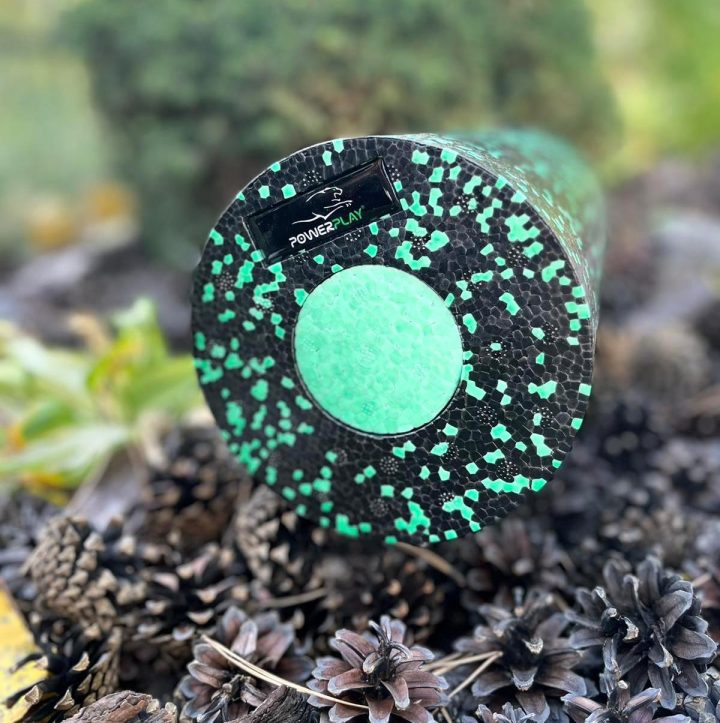 Масажний ролик (роллер) гладкий PowerPlay PP-4348 2 in 1 EPP Foam Roller Чорно/Зелений (33x14см.) - Зображення 4