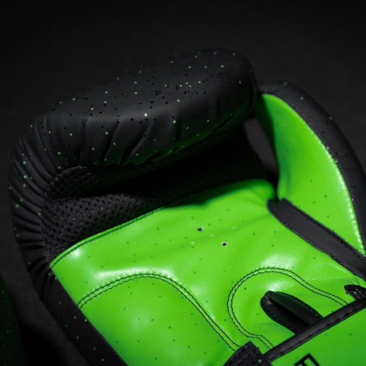 Боксерські рукавиці Phantom Galaxy Black 10 унцій (Бинти 4м. в подарунок) - Зображення 5