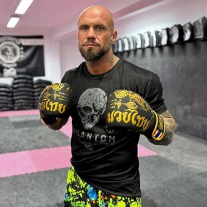Боксерські рукавиці Phantom Muay Thai Black Gold 16 унцій (Бинти 4м. в подарунок) - Зображення 5