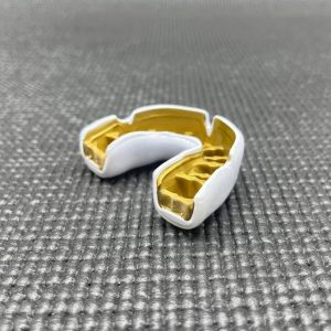 Капа OPRO Instant доросла (вік 11+) White/Gold (art.102520006) - Зображення 4
