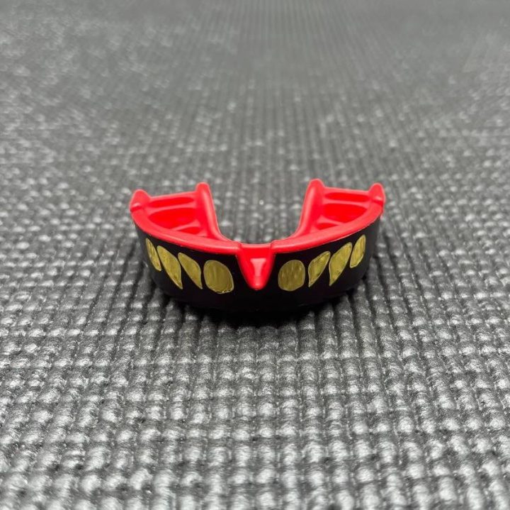 Капа OPRO Gold доросла (вік 11+) JAWS Black/Red (art.102504011) - Зображення 3