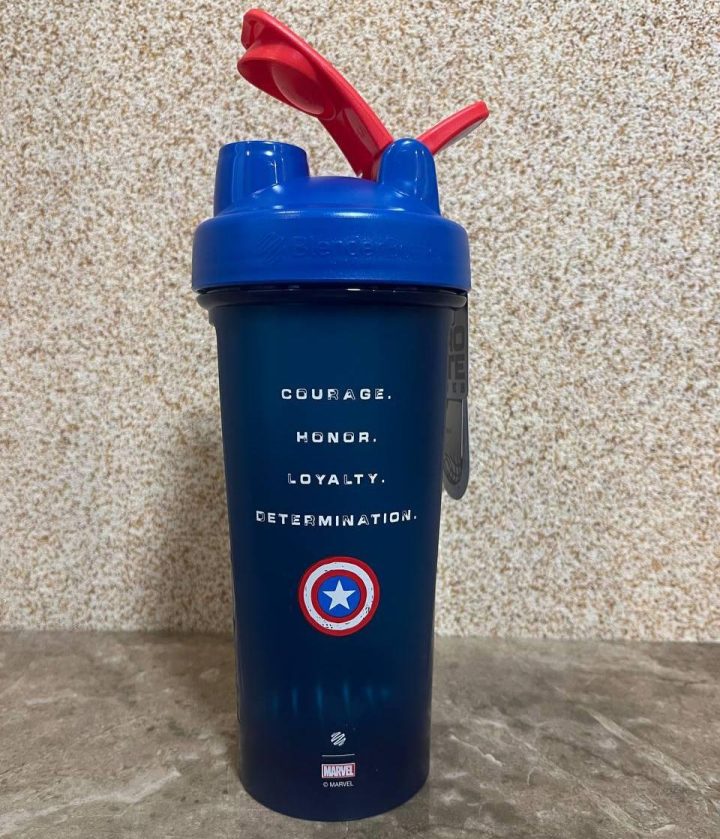 Шейкер спортивний BlenderBottle Classic Loop PRO 28oz/820ml Marvel Capitan Amerika (600557) - Зображення 6