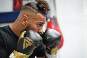 Боксерські рукавиці RDX MARK PRO SPARRING TRI LIRA 2 GOLDEN-10 унцій (капа в комплекті) - Зображення 7