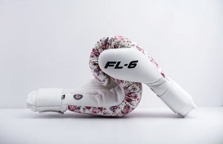 Боксерські рукавиці RDX FL-6 WHITE-10 унцій (капа в комплекті) - Зображення 9