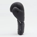Боксерські рукавиці Leone GN059 Black/White 12 унцій (капу в комплекті) - Зображення 5