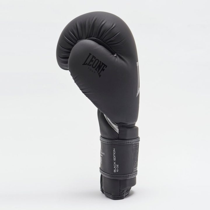 Боксерські рукавиці Leone GN059 Black/White 10 унцій (капу в комплекті) - Зображення 5