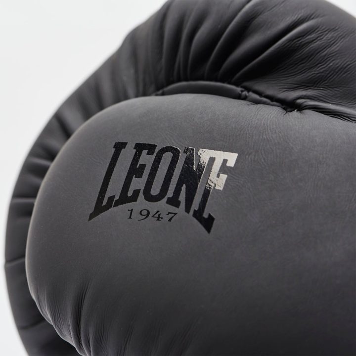Боксерські рукавиці Leone GN059 Black/White 12 унцій (капу в комплекті) - Зображення 6