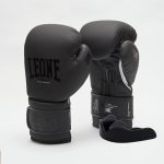 Боксерські рукавиці Leone GN059 Black/White 12 унцій (капу в комплекті)