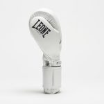 Боксерські рукавиці Leone GN111 THE GREATEST White 12 унцій (бинти 4 м. в комплекті) - Зображення 5