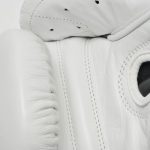 Боксерські рукавиці Leone GN111 THE GREATEST White 12 унцій (бинти 4 м. в комплекті) - Зображення 6
